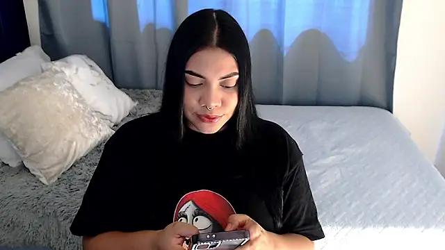 isabelateran online show from March 4, 2026, 6:15 pm