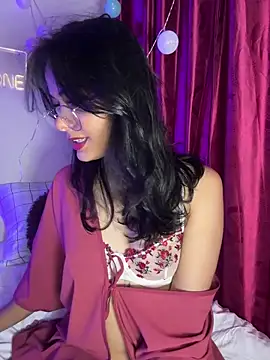 Iam Lyan  online show from February 14, 2026, 10:43 pm