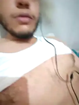 Snapshot of DrosXO chatting on February 13, 2026, 5:46 pm DrosXO online show from February 13, 2026, 5:46 pm