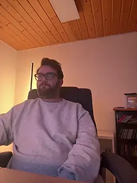 Dominic2295 online show from February 15, 2026, 10:47 am