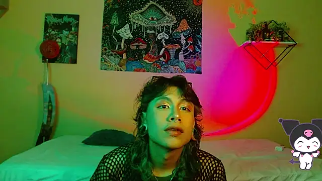 Snapshot of lovely_mathew chatting on February 5, 2026, 9:10 pm lovely mathew online show from February 5, 2026, 9:10 pm