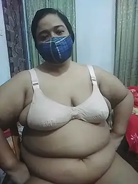 momo loves online show from April 17, 2026, 9:50 pm