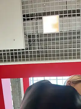 AshleyMur online show from April 15, 2026, 4:51 am