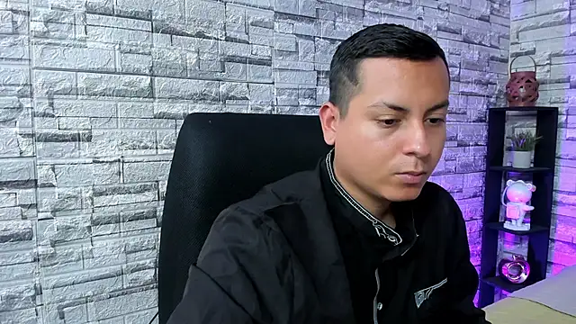 Snapshot of Hadarah_and_Hasan chatting on January 9, 2026, 6:37 pm Hadarah and Hasan online show from January 9, 2026, 6:37 pm