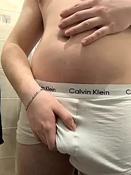 Slut18y online show from January 6, 2026, 12:03 am