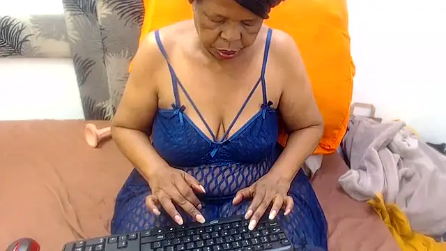 SEXY MATURExx online show from March 20, 2026, 7:37 pm