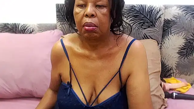 SEXY MATURExx online show from April 5, 2026, 12:23 pm