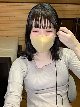 Snapshot of minami_room chatting on May 14, 2026, 12:35 pm minami room online show from May 14, 2026, 12:35 pm