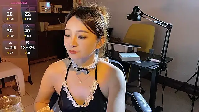Snapshot of Xiaojuzi- chatting on May 11, 2026, 11:33 am Xiaojuzi- online show from May 11, 2026, 11:33 am