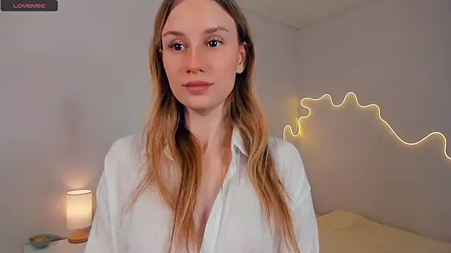 Kirawithvibe online show from May 15, 2026, 1:36 am