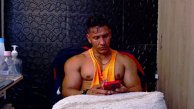 Snapshot of viktor_herrera chatting on February 5, 2026, 4:14 pm viktor herrera online show from February 5, 2026, 4:14 pm