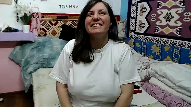 Adelinemilf online show from March 23, 2026, 1:00 pm