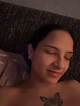 Evelin199 online show from March 5, 2026, 11:32 pm