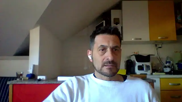 colosone online show from April 8, 2026, 11:01 am