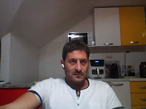 colosone online show from October 23, 2025, 9:02 pm