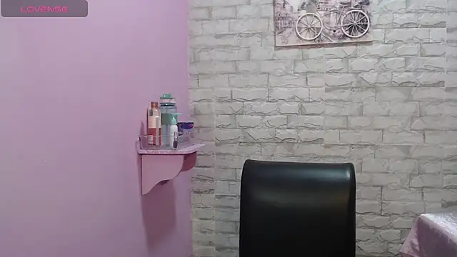 Little18Doll online show from March 16, 2026, 11:58 am