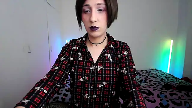 HoneyValentine online show from February 7, 2026, 8:39 pm