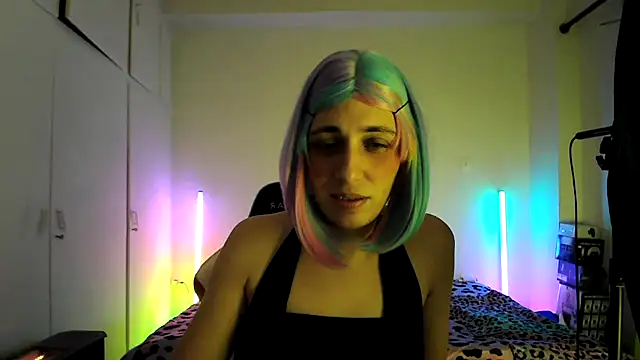 HoneyValentine online show from March 30, 2026, 6:31 pm