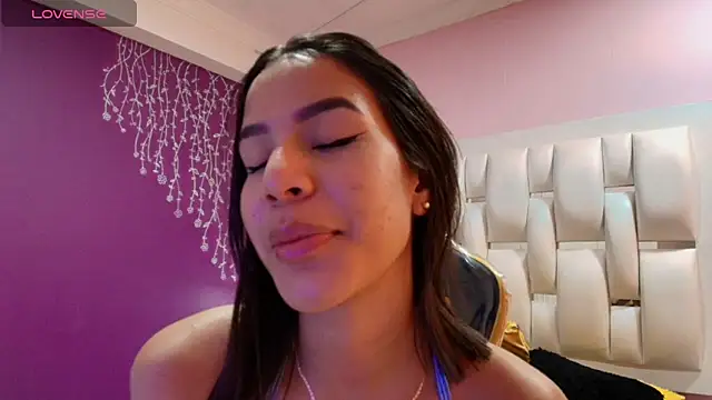 Snapshot of martiina_1 chatting on January 10, 2026, 8:15 pm martiina 1 online show from January 10, 2026, 8:15 pm