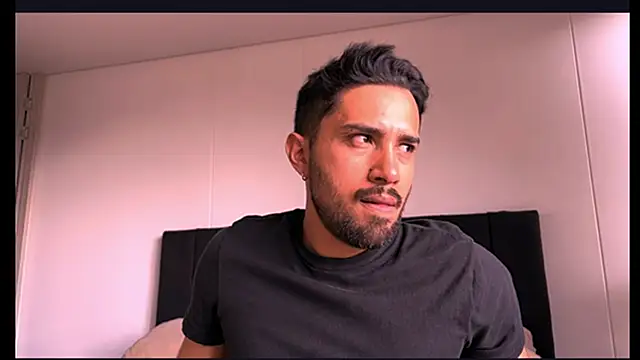 axell torrez online show from January 13, 2026, 8:24 pm