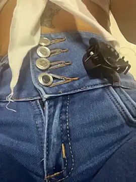 Michelle ec online show from April 7, 2026, 7:37 pm