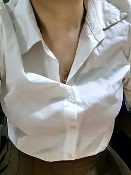 Snapshot of Arica_sexykiss chatting on May 17, 2026, 9:15 pm Arica sexykiss online show from May 17, 2026, 9:15 pm