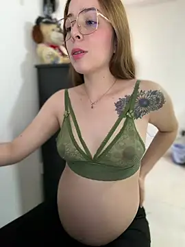 Snapshot of NatalyPinky chatting on June 10, 2026, 8:43 pm NatalyPinky online show from June 10, 2026, 8:43 pm
