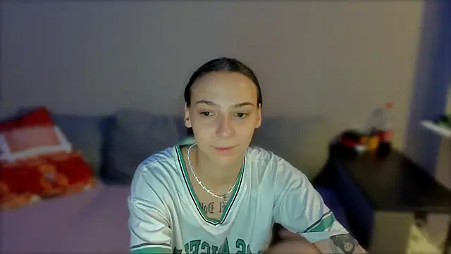 Snapshot of AnnaMized chatting on January 10, 2026, 4:52 am AnnaMized online show from January 10, 2026, 4:52 am