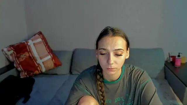 AnnaMized online show from February 12, 2026, 1:33 pm