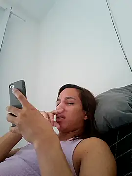 ofjuliaa online show from March 26, 2026, 3:21 pm