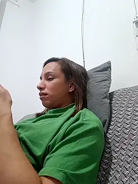 Snapshot of ofjuliaa chatting on February 21, 2026, 3:19 am ofjuliaa online show from February 21, 2026, 3:19 am