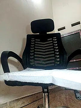 Snapshot of Lyna_sexy24 chatting on February 24, 2026, 8:31 pm Lyna sexy24 online show from February 24, 2026, 8:31 pm