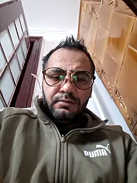 Snapshot of julian-112 chatting on January 11, 2026, 9:38 am julian-112 online show from January 11, 2026, 9:38 am