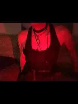 dongoralesko77 online show from April 26, 2026, 11:24 pm