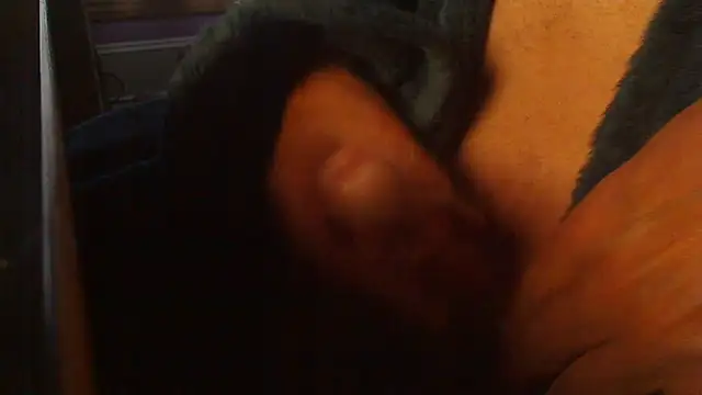 Snapshot of LickYourYoni chatting on June 26, 2026, 12:44 pm LickYourYoni online show from June 26, 2026, 12:44 pm