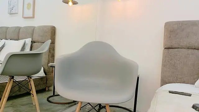Snapshot of AlmaRose_ chatting on June 26, 2026, 1:50 pm AlmaRose online show from June 26, 2026, 1:50 pm