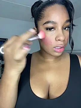 NataliaMillers online show from February 7, 2026, 7:05 am