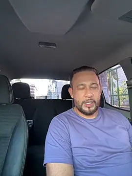 Snapshot of fabbronxer chatting on February 10, 2026, 7:24 pm fabbronxer online show from February 10, 2026, 7:24 pm