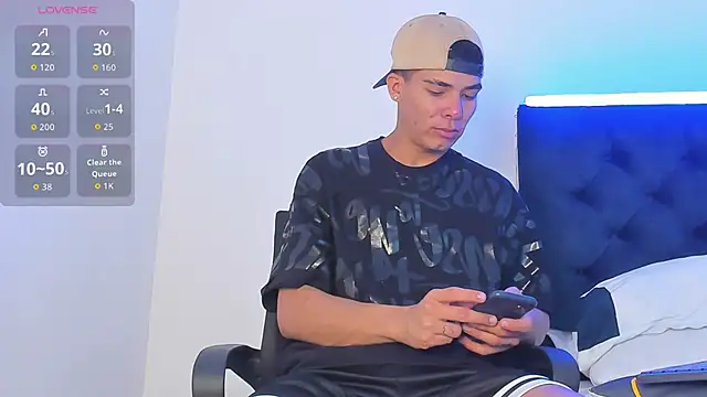 Snapshot of Marcus_Moreno chatting on January 8, 2026, 1:22 am Marcus Moreno online show from January 8, 2026, 1:22 am