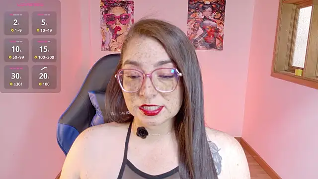 Mariehw  online show from February 5, 2026, 8:37 pm