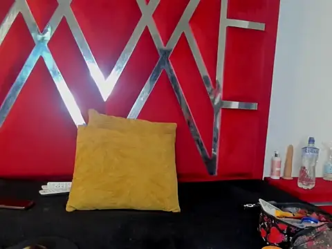 sweetdesireasm online show from April 8, 2026, 8:21 pm