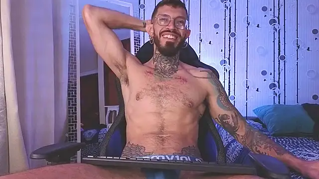 Snapshot of Simon_Rz chatting on January 16, 2026, 12:31 pm Simon Rz online show from January 16, 2026, 12:31 pm