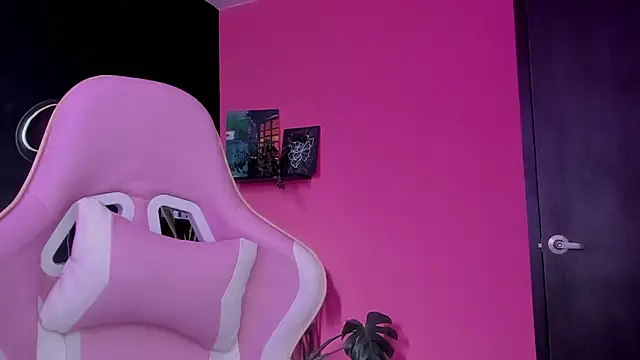 azula lillet online show from March 30, 2026, 4:08 pm