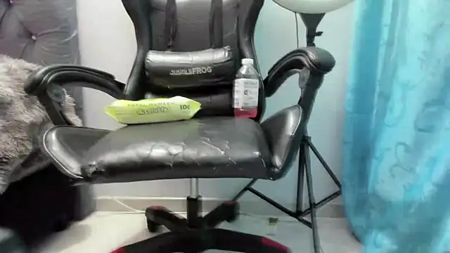 Girl kataleya10 online show from March 3, 2026, 11:12 pm