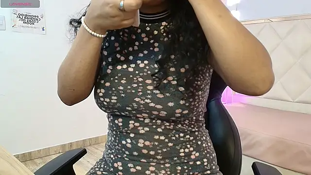 Snapshot of TATTI_TAY chatting on January 17, 2026, 7:39 pm TATTI TAY online show from January 17, 2026, 7:39 pm