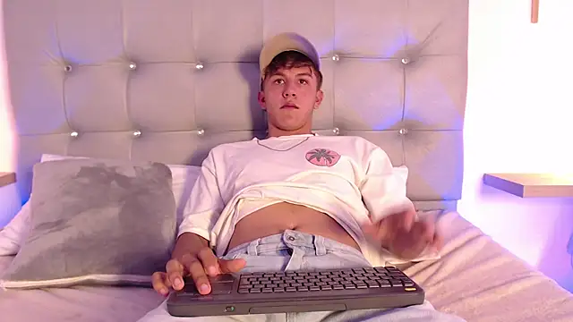 johnny blake  online show from January 7, 2026, 7:19 pm