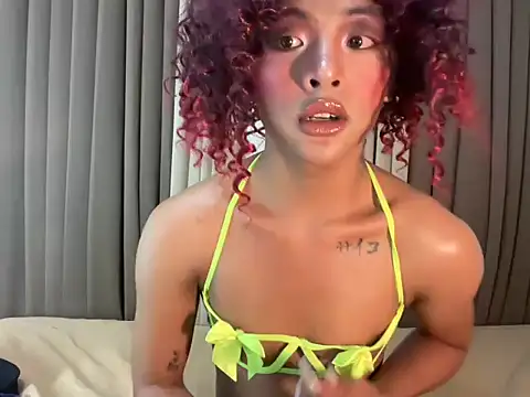 Snapshot of Girlcock_pleasure chatting on January 9, 2026, 2:02 pm Girlcock pleasure online show from January 9, 2026, 2:02 pm