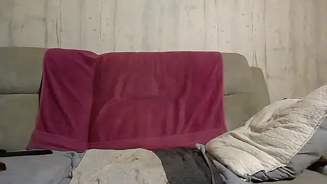 Helinetrav online show from January 9, 2026, 7:54 pm