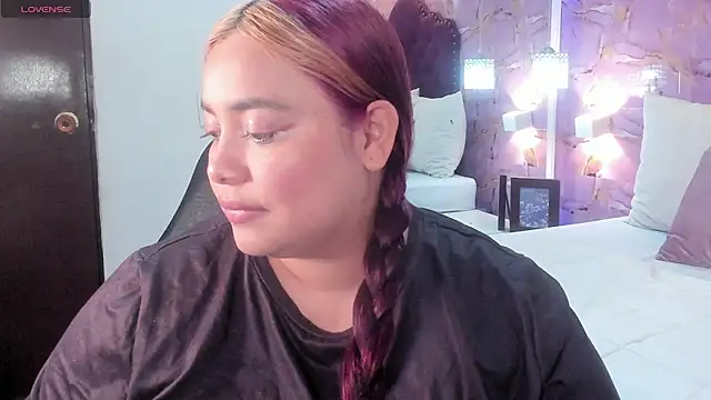 Snapshot of tatikanyx chatting on February 28, 2026, 1:11 pm tatikanyx online show from February 28, 2026, 1:11 pm