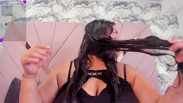 tatikanyx online show from January 14, 2026, 4:54 pm